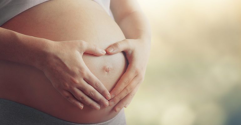 Asociația Moașelor din România: Sarcina la minore este o problemă majoră de sănătate publică și necesită măsuri urgente