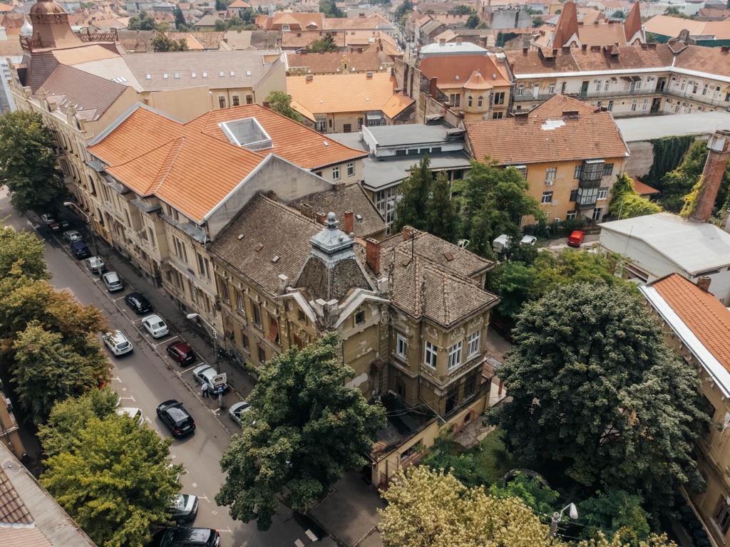Spitalul Clinic CF Timișoara: Artroscopia de genunchi asigură incizii mici, durere redusă și recuperare rapidă