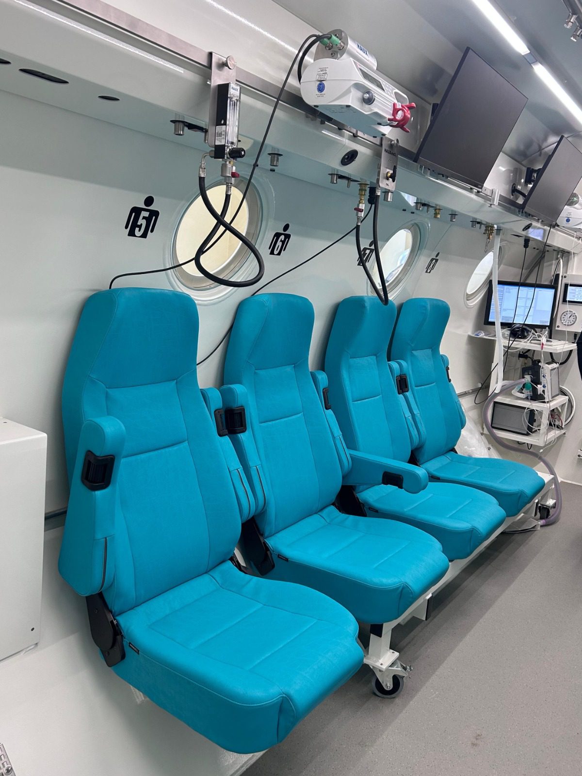 Spitalul Clinic de Recuperare Cluj beneficiază de prima cameră hiperbară și aparatură robotizată dintr-un spital public din România