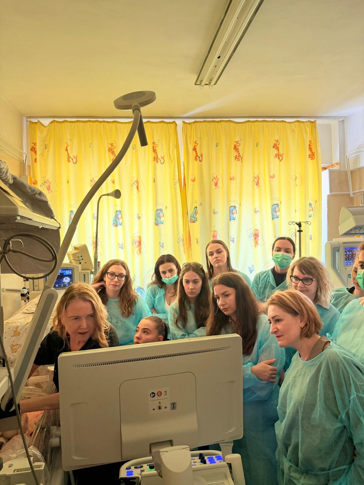 Curs de formare în neonatologie la Spitalul Clinic Județean de Urgență Bihor pentru managementul nou-născutului critic