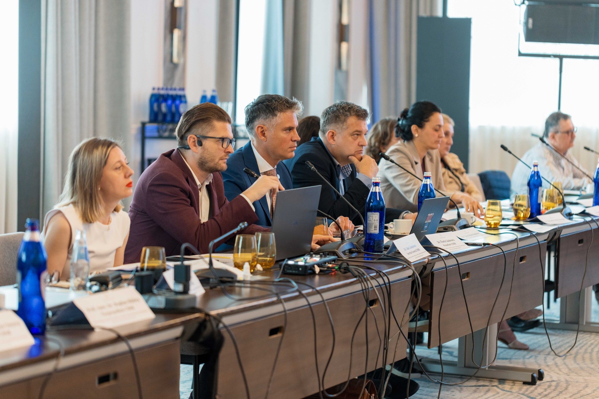 Acord de colaborare CMSR – ANPC pentru protejarea pacienților și susținerea medicilor stomatologi care comunică în mod etic și responsabil