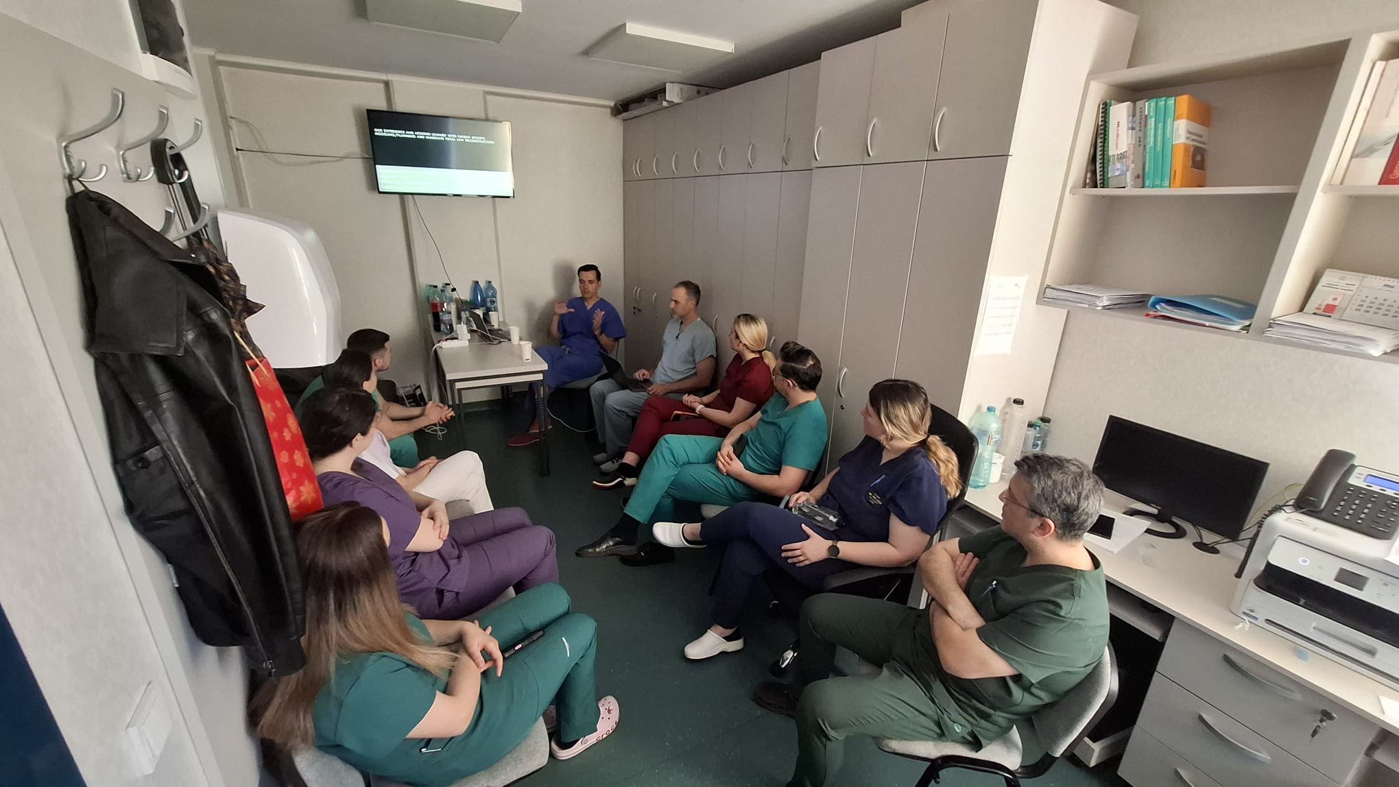 Parteneriat medical România–SUA la SCJU Bihor: Trei intervenții chirurgicale oncologice complexe și schimb de expertiză internațională
