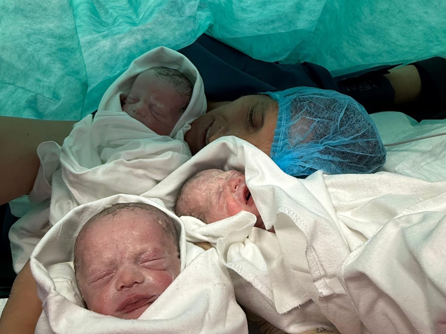 Timișoara: Tripleți născuți la Maternitatea Bega după o sarcină rară, monitorizată până la 35 de săptămâni