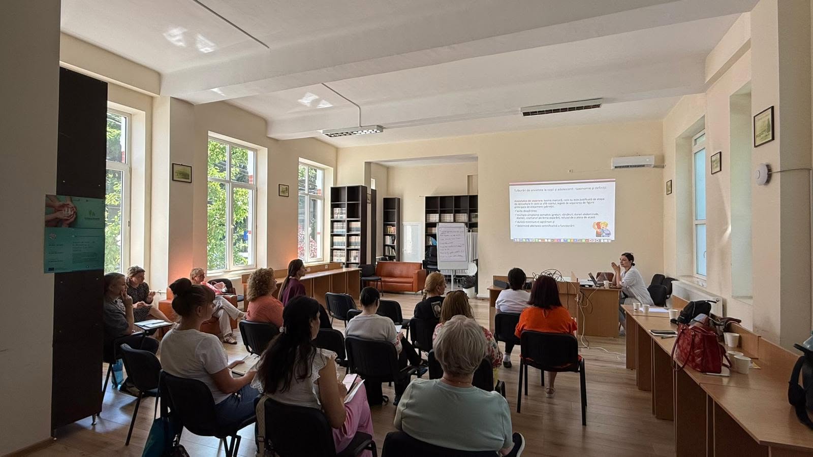 Asistenții medicali din București participă la o sesiune de formare în sănătate mintală pentru copii și adolescenți la Spitalul Obregia