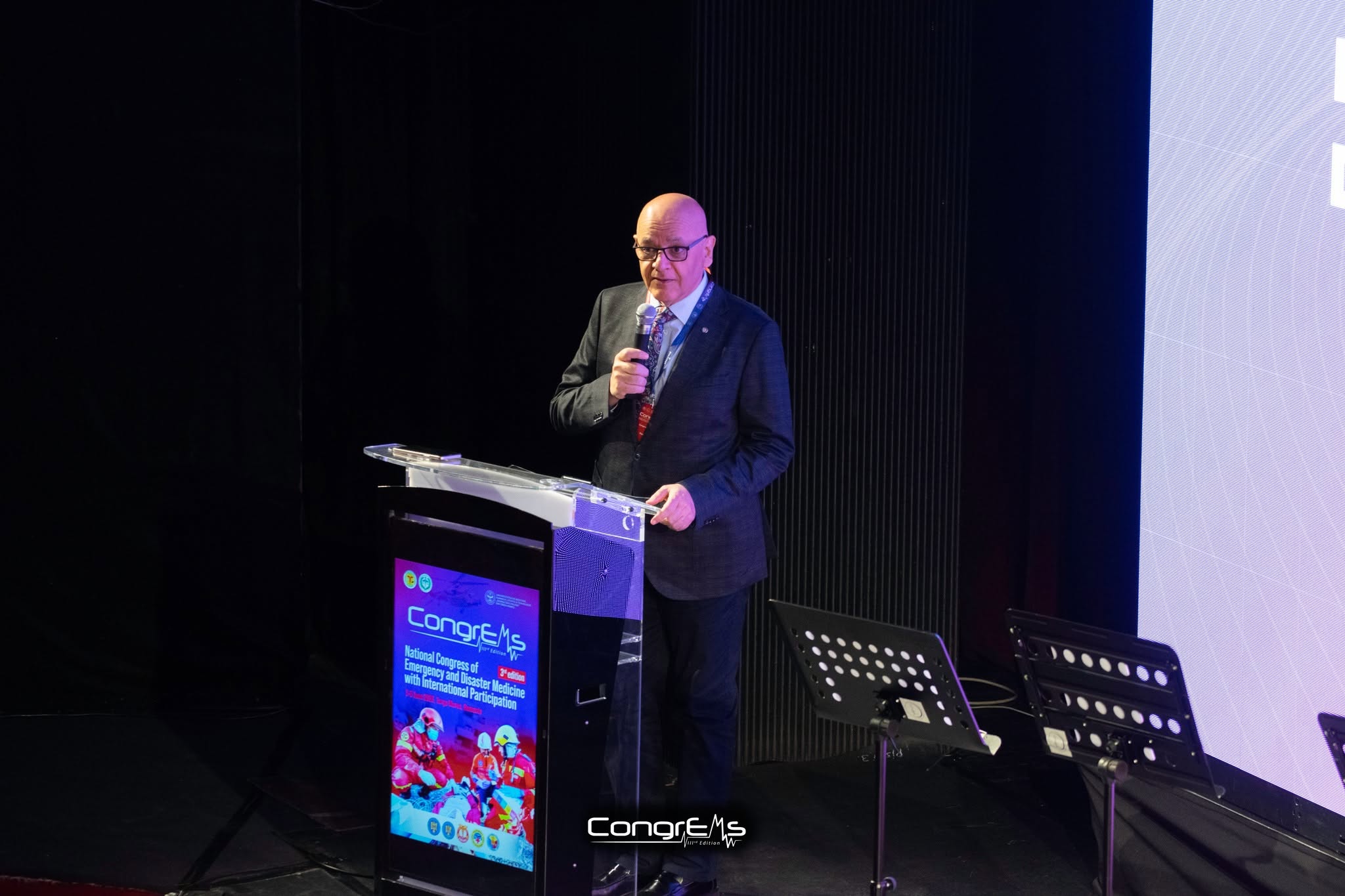 Dr. Raed Arafat a subliniat în cadrul CongrEMs 2026 importanța formării continue și a cooperării în medicina de urgență