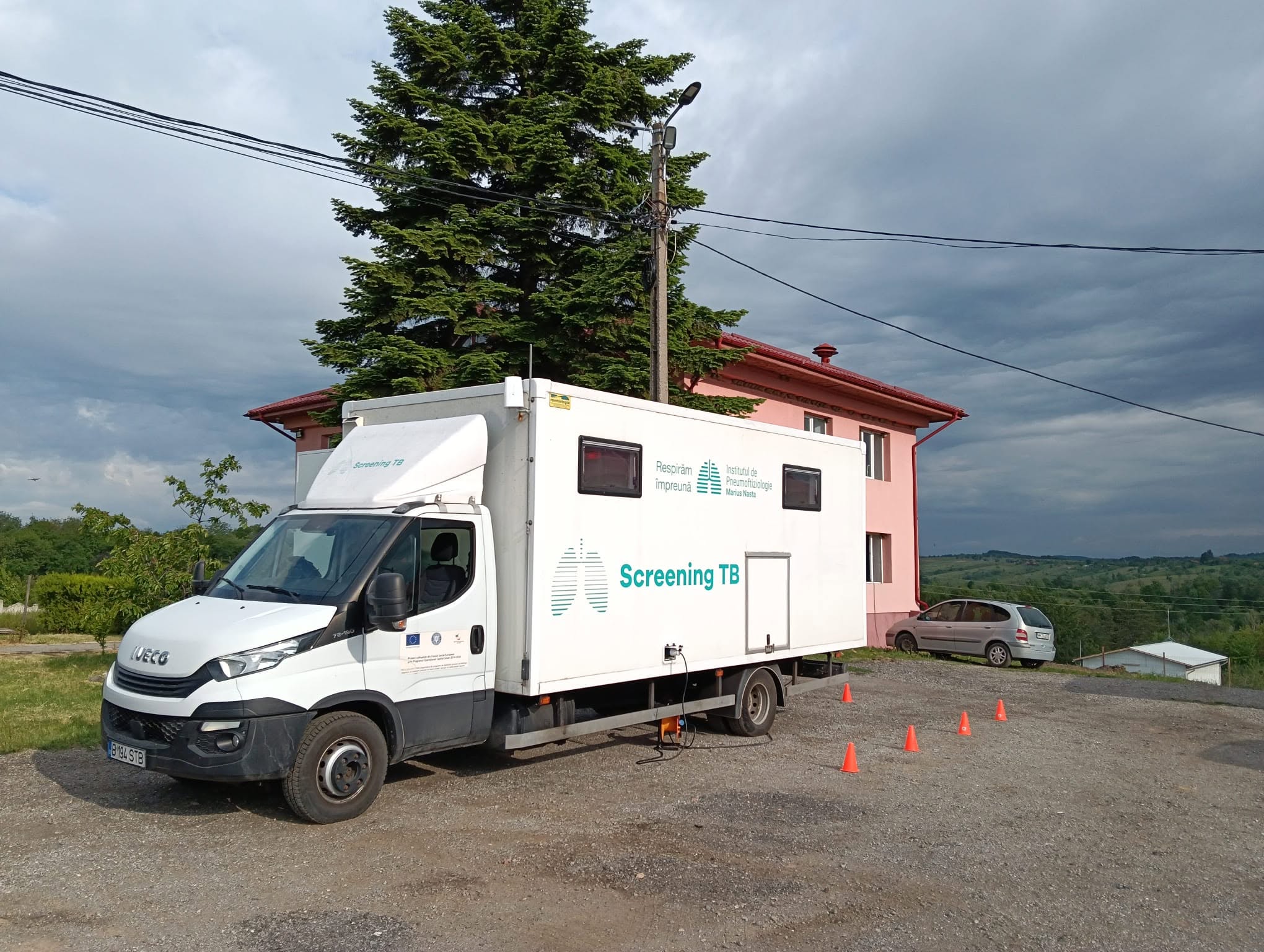 1.326 de persoane au beneficiat de servicii de screening în județul Mehedinți în cadrul caravanei Screening TB