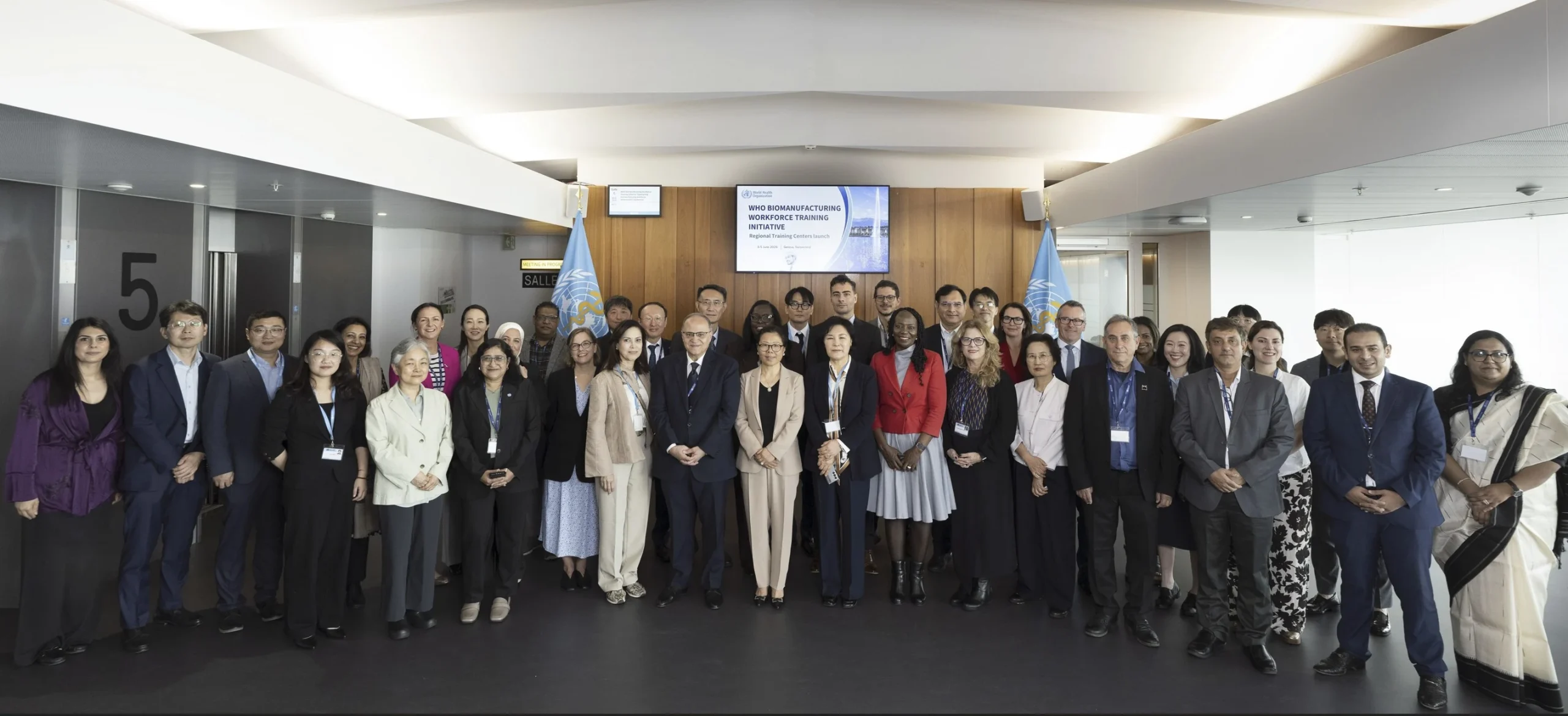 OMS a reunit la Geneva parteneri globali pentru consolidarea formării în bioproducție și extinderea producției locale de produse medicale