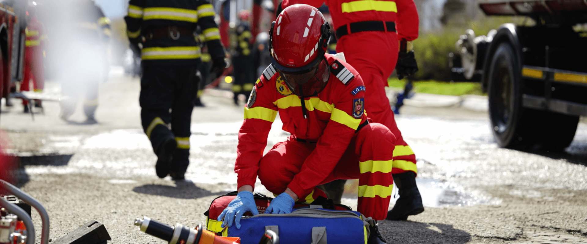 Peste 4.000 de persoane asistate medical în acest weekend de echipajele SMURD