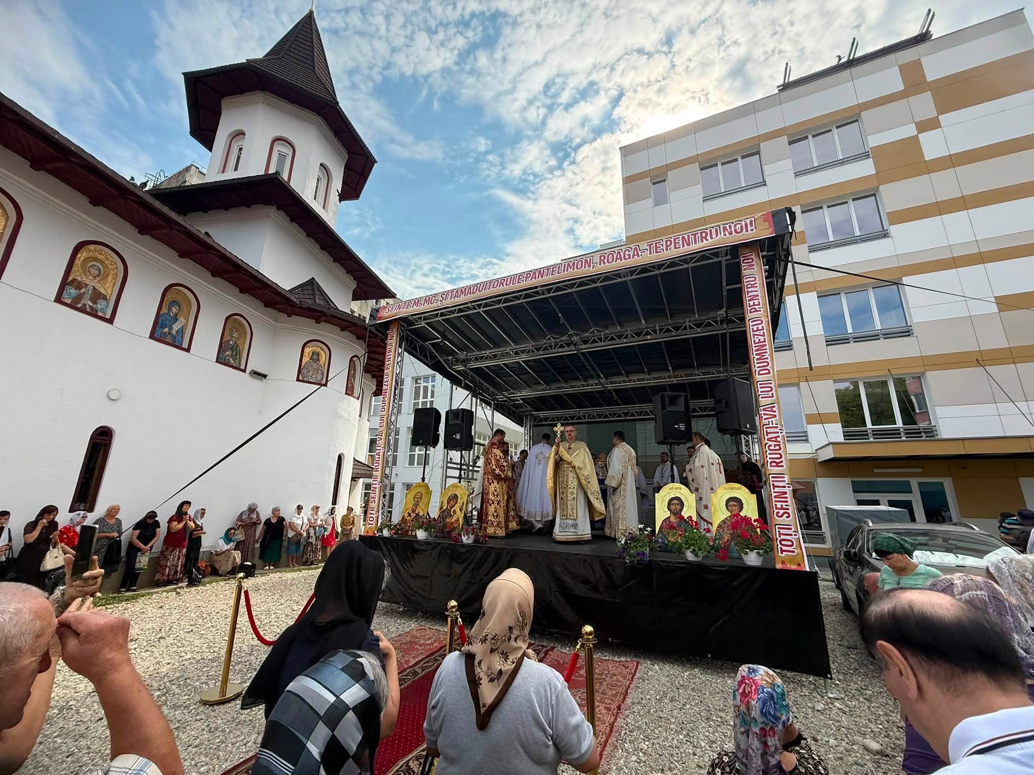 Sfântul Pantelimon, ocrotitorul medicilor și al bolnavilor, sărbătorit la Spitalul Județean de Urgență Pitești