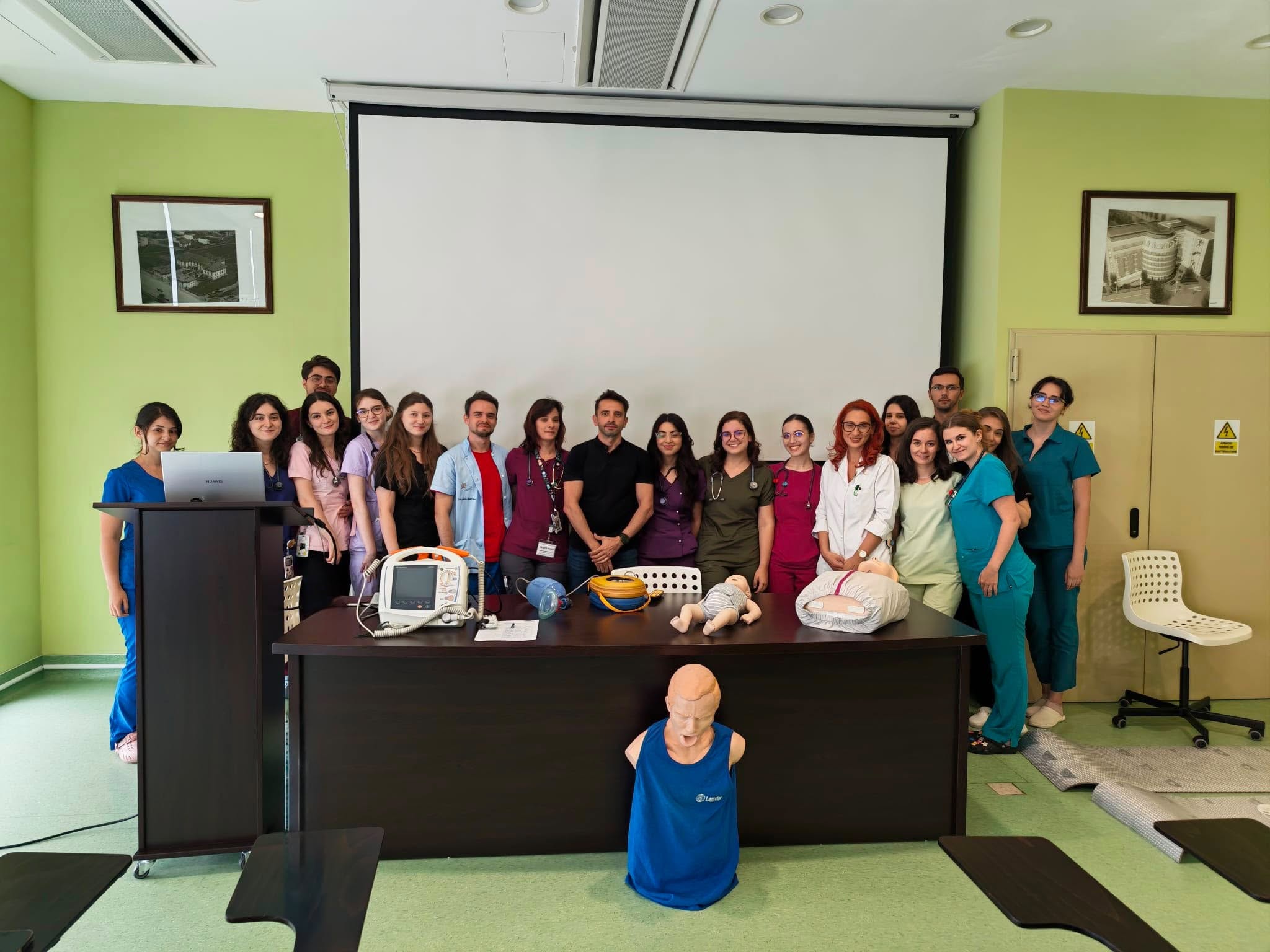 ASSMB: 20 de medici rezidenți de la Spitalul „Dr. Victor Gomoiu” și-au consolidat competențele de prim ajutor