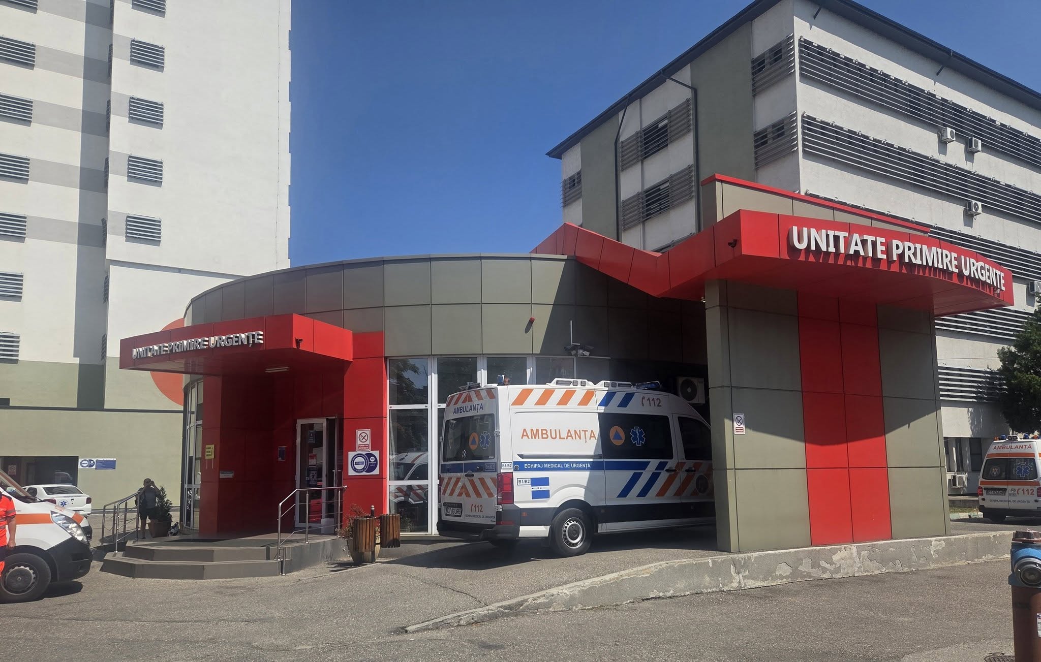 Infirmieră de la UPU Slatina, agresată de o pacientă în timpul investigațiilor medicale