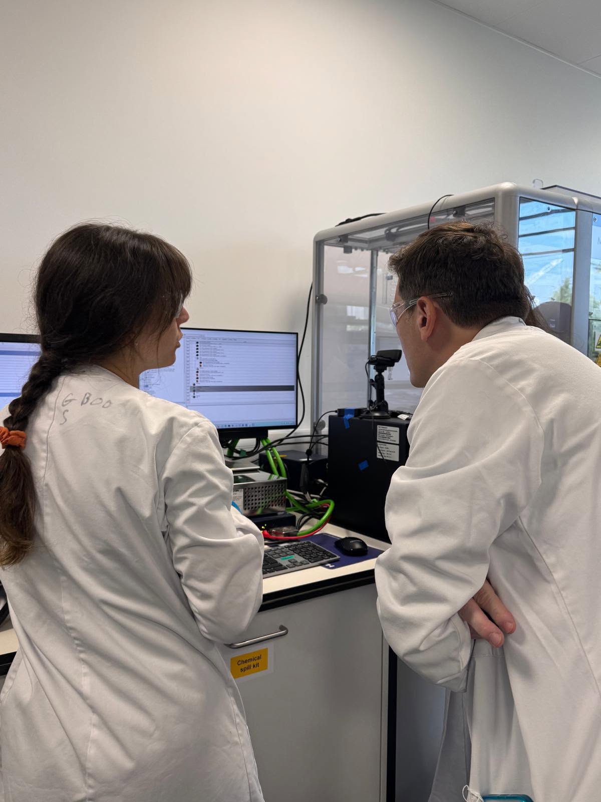 ICDG dezvoltă cea mai mare capacitate de secvențiere genomică din România prin proiectul ROGEN