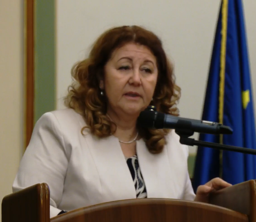 Prof. univ. dr. Simin Aysel Florescu: O carte scrisă de un non-medic despre comunicarea între echipa medicală, echipa medicală-pacienți, echipa medicală-aparținători este un lucru minunat