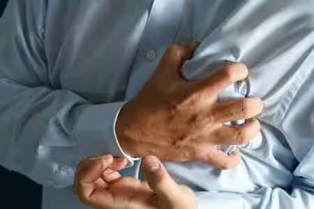 Spitalul Clinic CF Timișoara: Psoriazisul crește riscul de AVC cu până la 36% în formele severe ale bolii