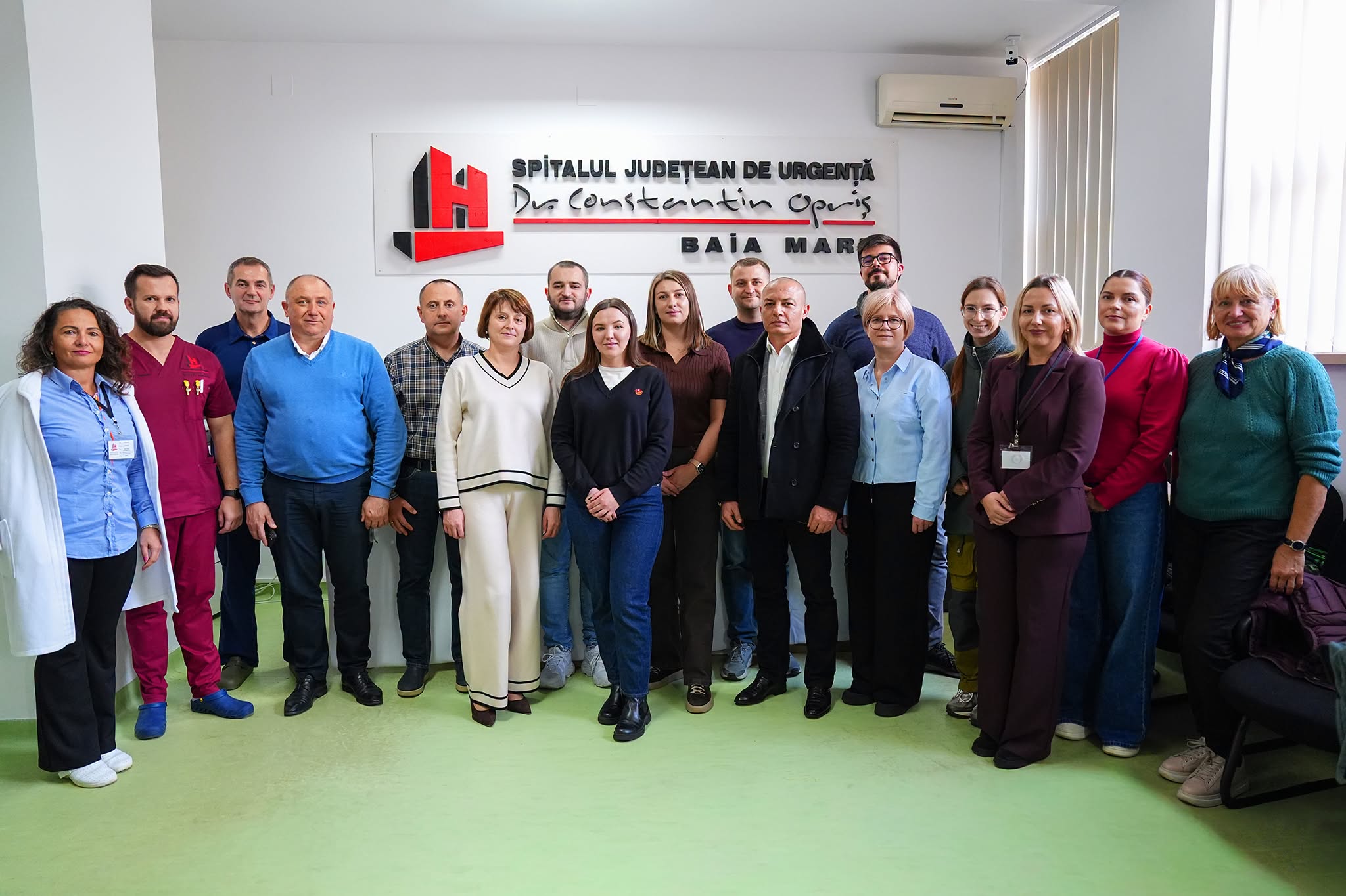 Medici urologi din România și Ucraina, instruiți la Baia Mare în chirurgia laparoscopică și tratamentul litiazei urinare